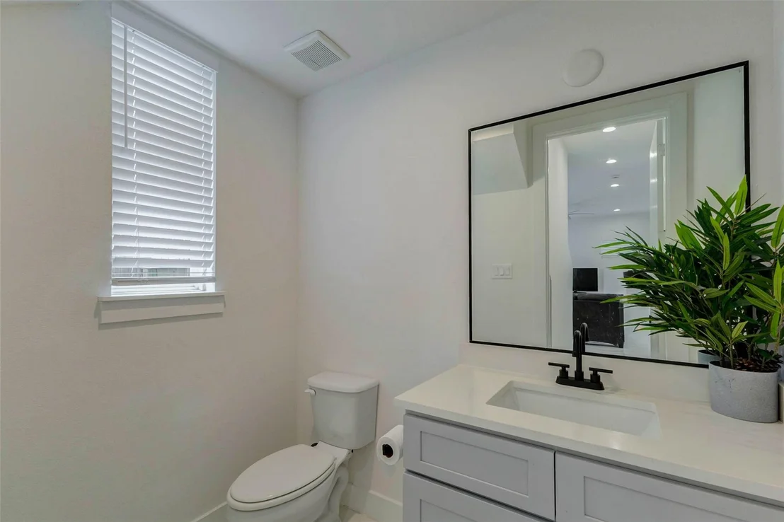 Photo of 5705 Elysium Street