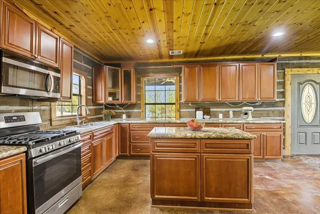 Photo of 4706 County Road 415