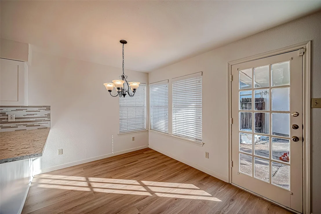 Photo of 2810 Pineleaf Drive