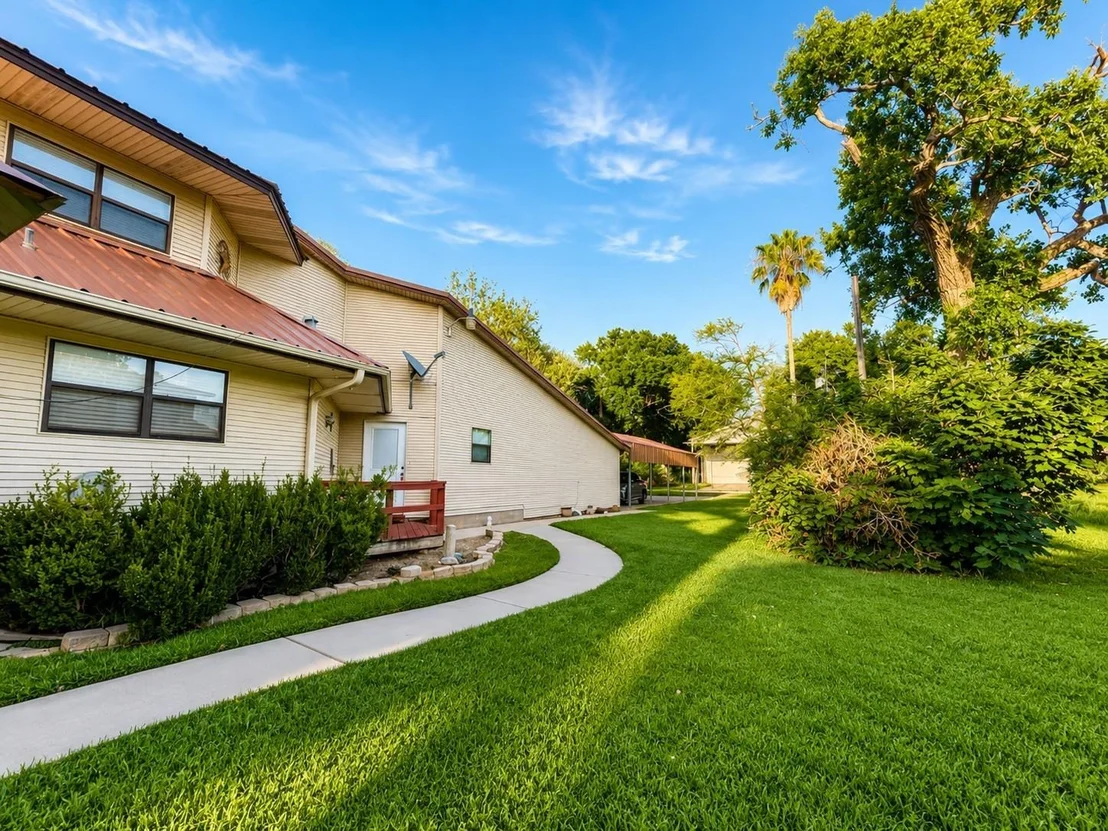 Photo of 129 Selkirk Drive