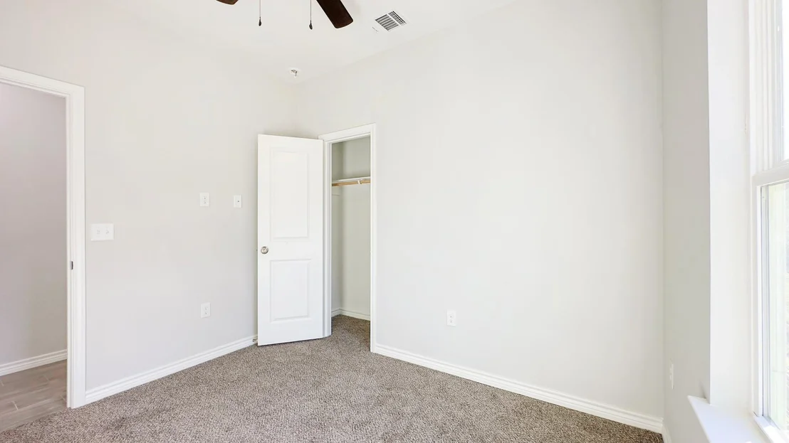 Photo of 3012 Comanche