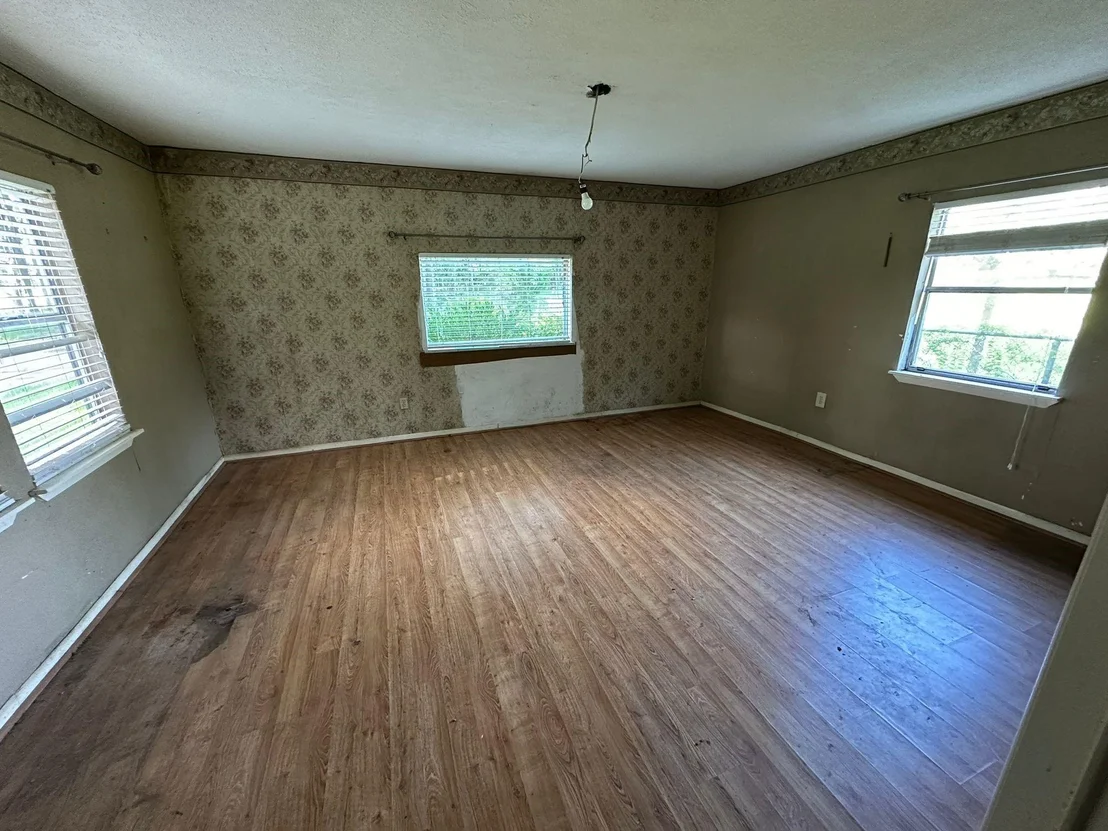 Photo of 377 Hostetter Road
