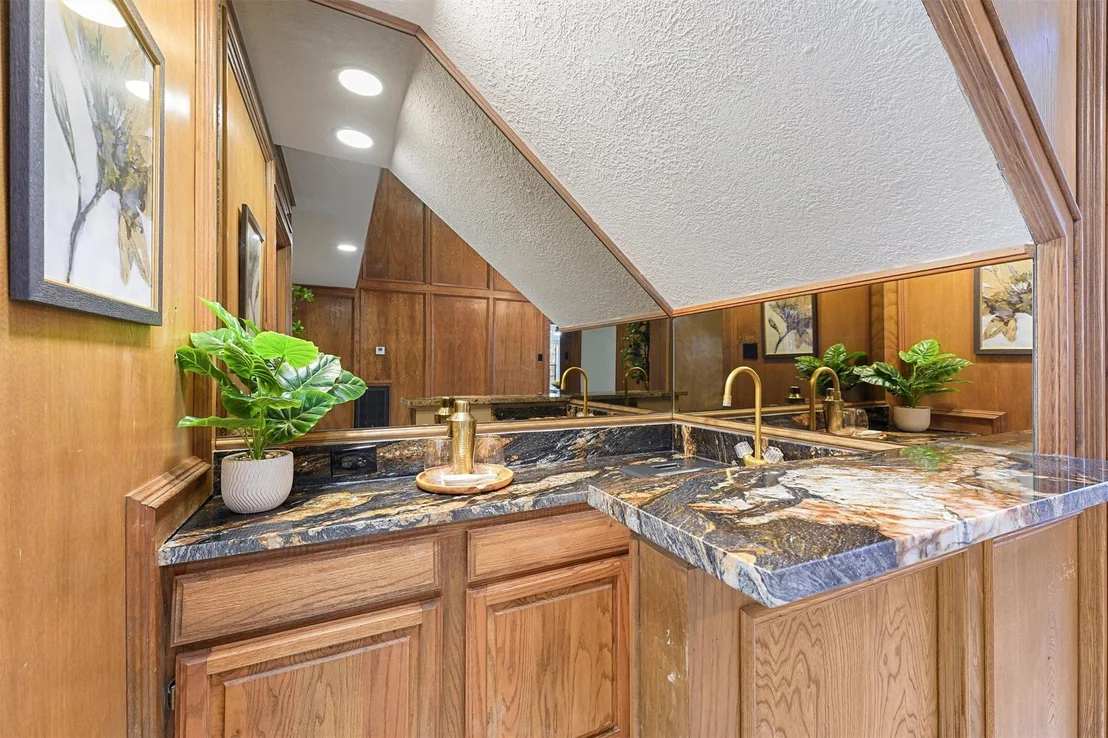 Photo of 12611 Old River Drive