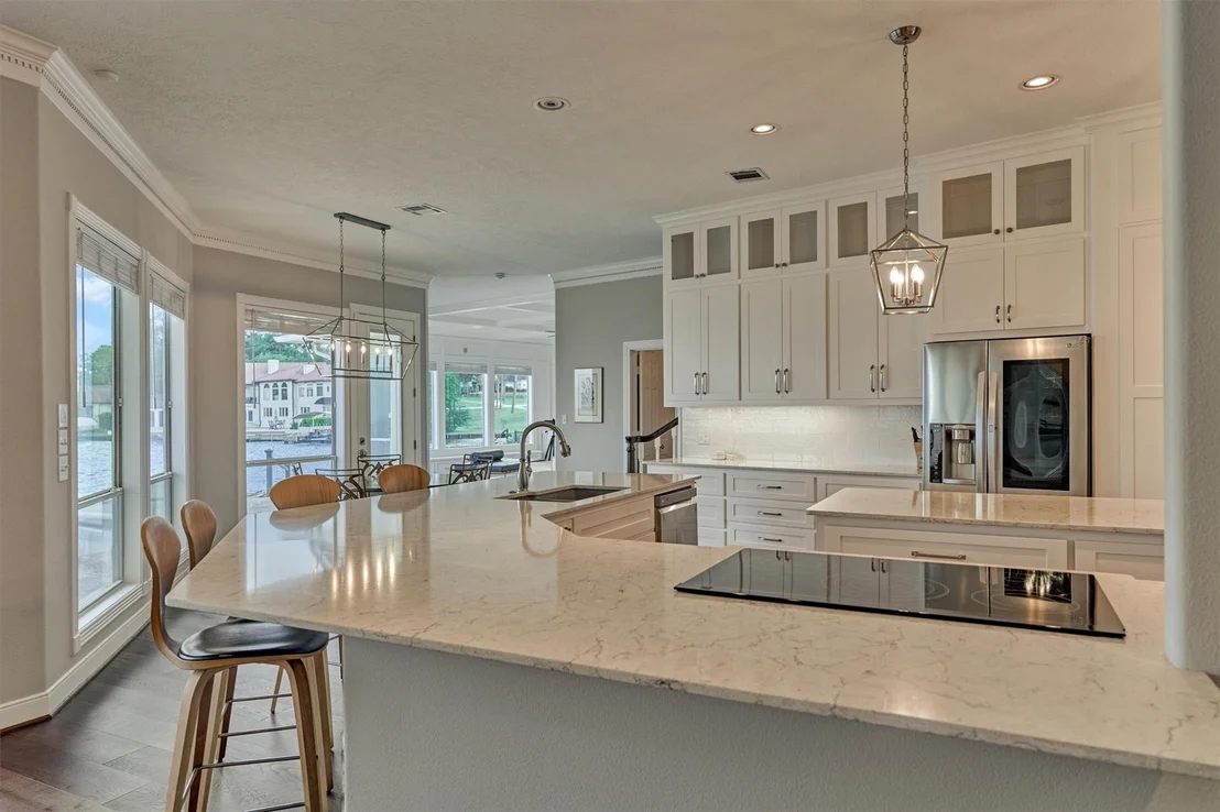 Photo of 469 Edgewood Drive