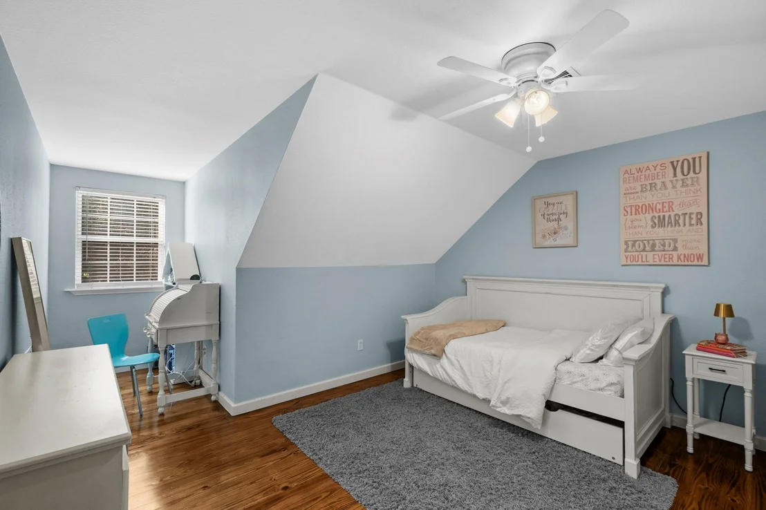 Photo of 13319 Colony Road