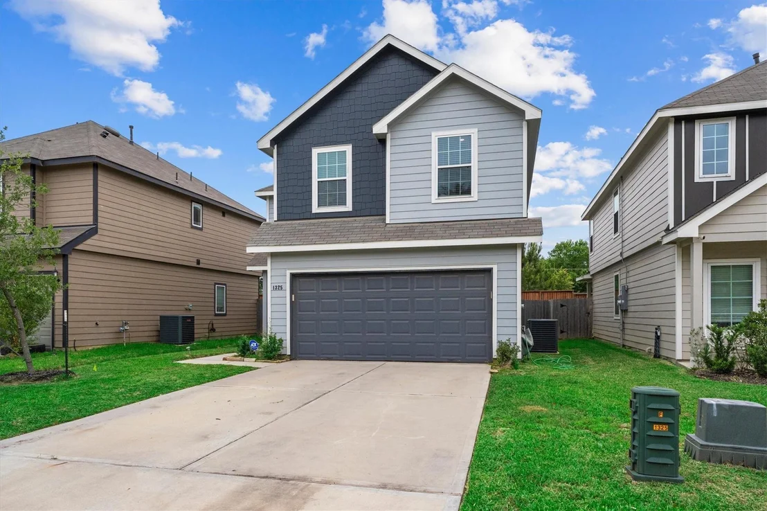 Photo of 1325 Mount Bassie Trail