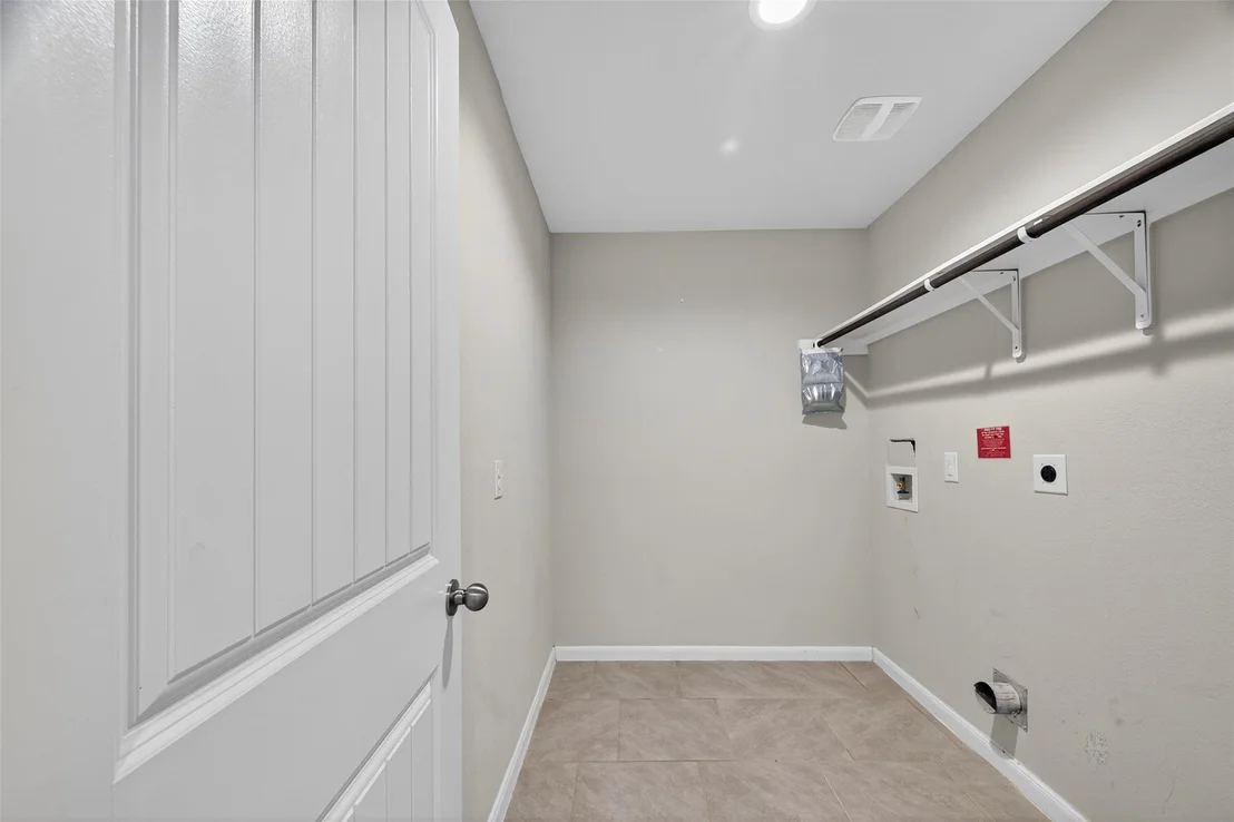 Photo of 718 Harvest Bluff Drive
