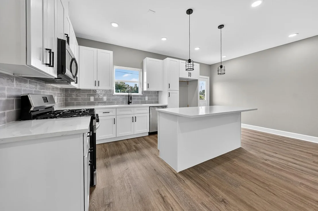 Photo of 4602 Pinebrook Lane