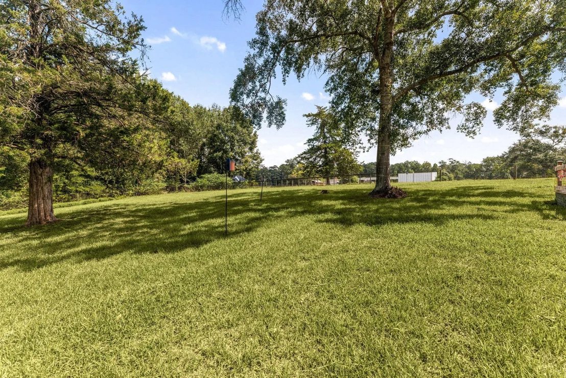 Photo of 301 Beverly Lane
