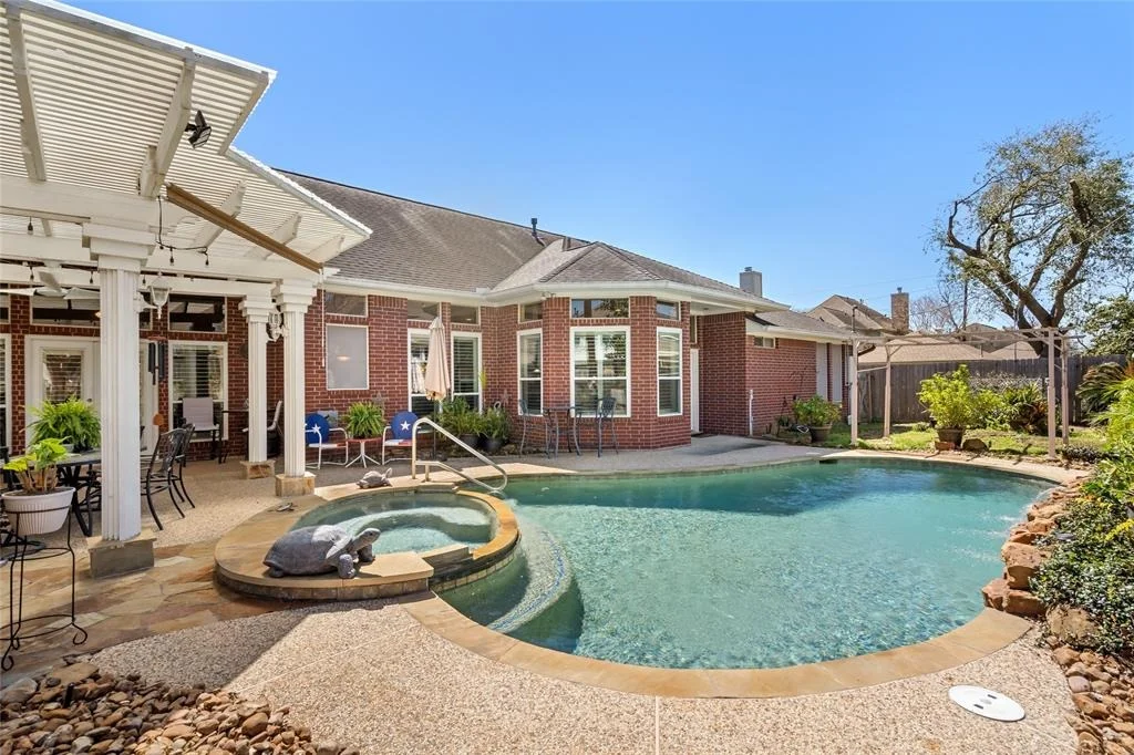 Photo of 5702 Summerfield Lane