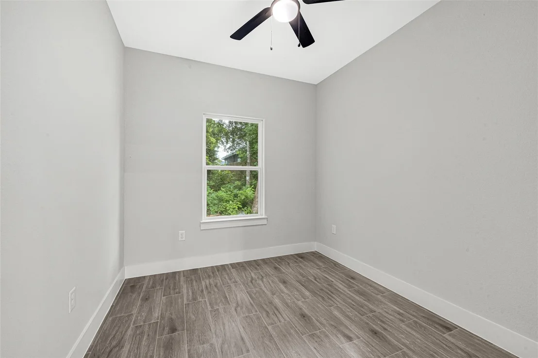Photo of 16939 Balmoral