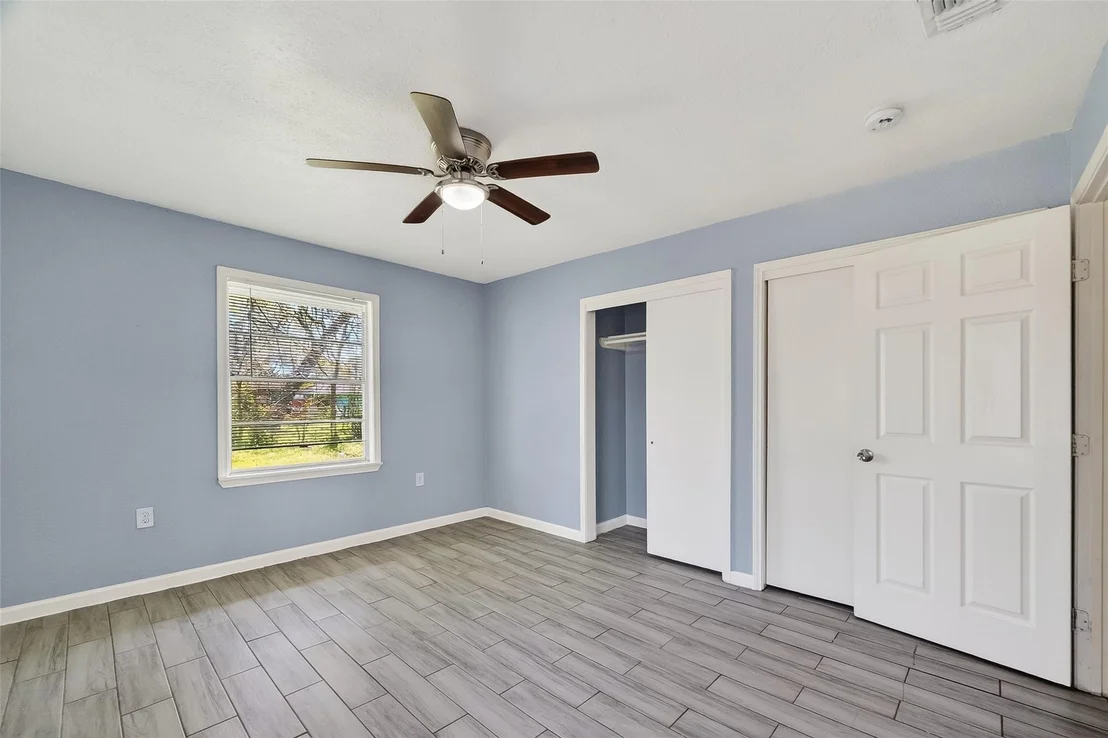 Photo of 6022 Lyndhurst Drive