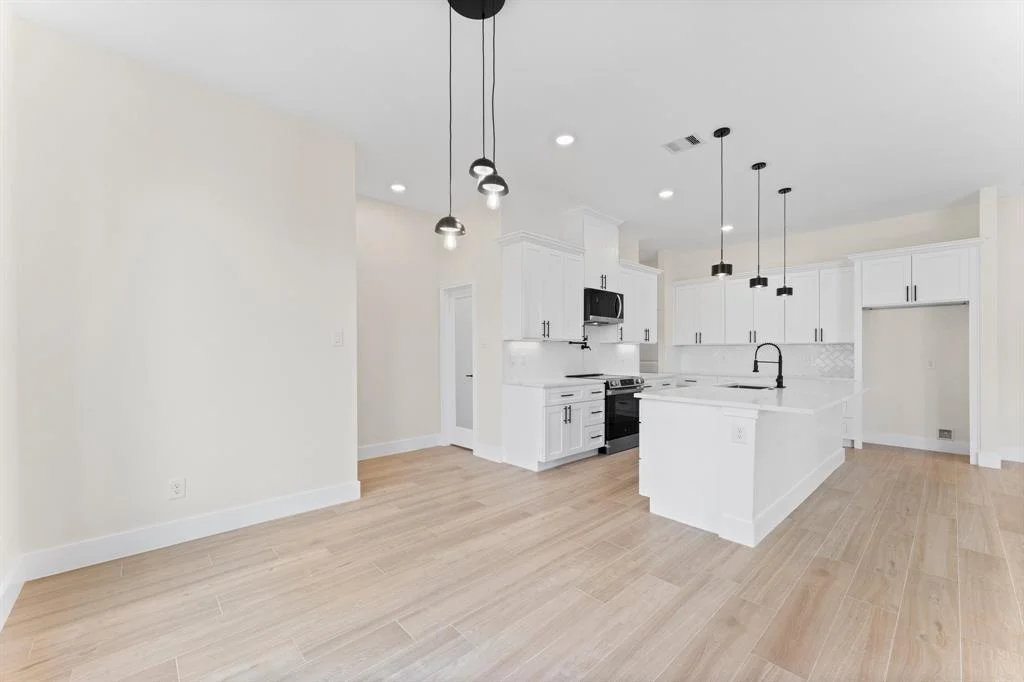Photo of 10310 Sunset Lane