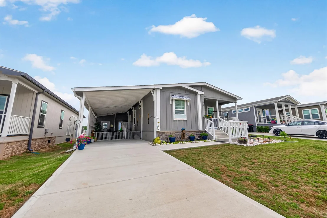 Photo of 108 Trail Ride Way