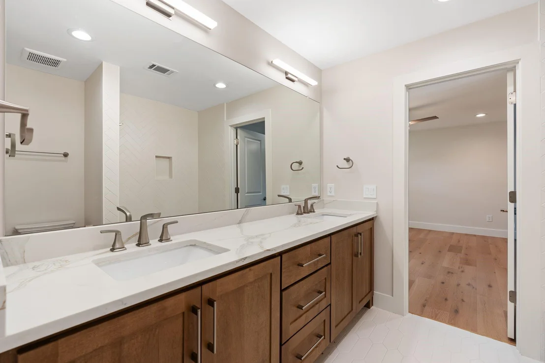 Photo of 5665 Pine Forest Road