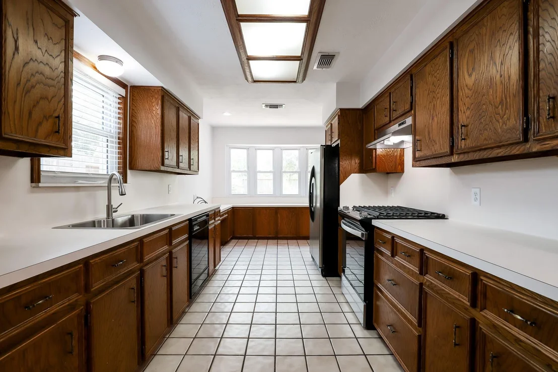 Photo of 818 Seafoam Road
