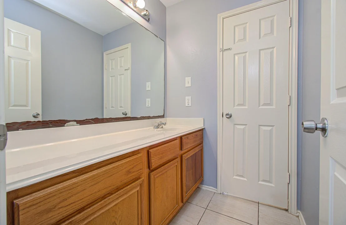 Photo of 13915 Fort Nelson Drive