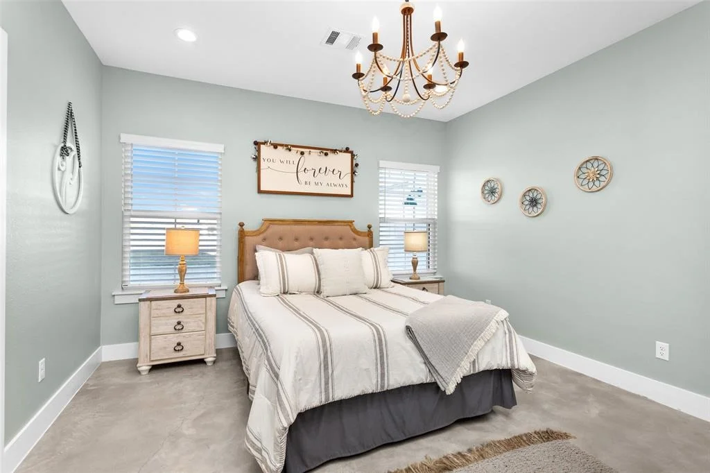 Photo of 5425 Horseshoe Drive