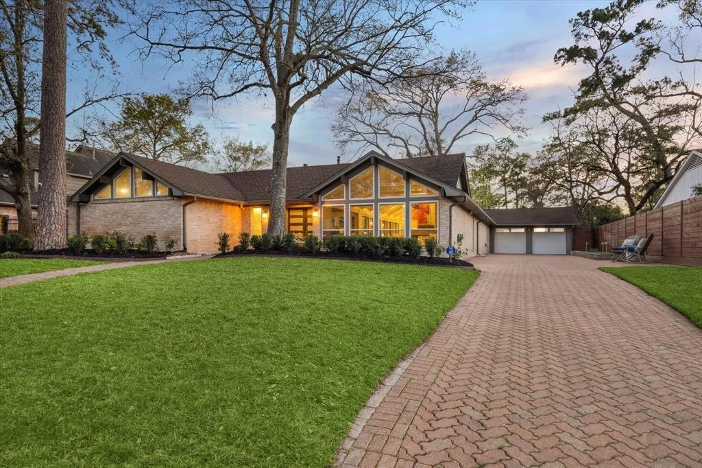 Photo of 10031 Briar Drive