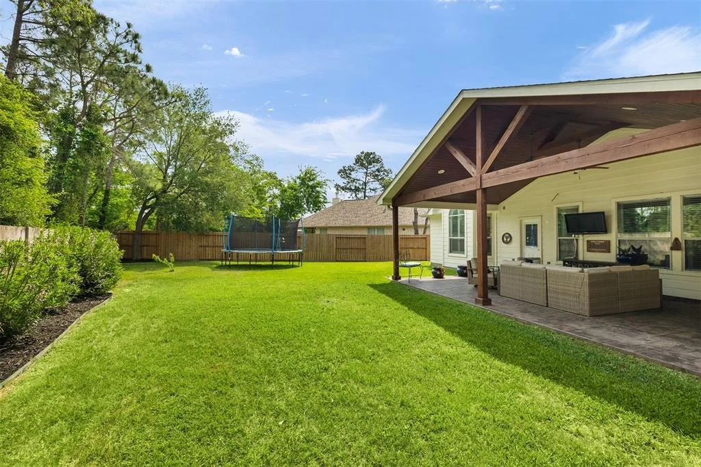 Photo of 21247 Albany Park Lane