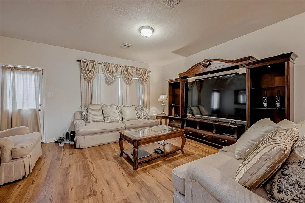 Photo of 9435 Amethyst Glen Drive