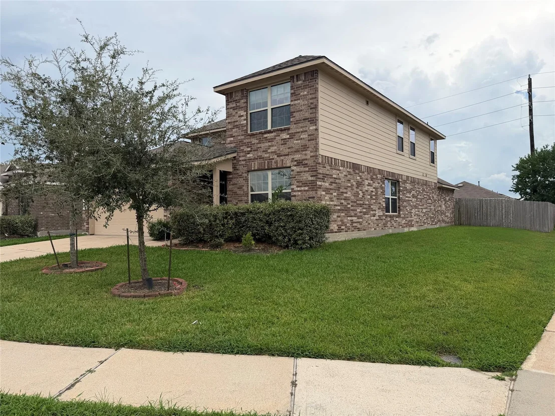 Photo of 23151 Robbers Nest Dr