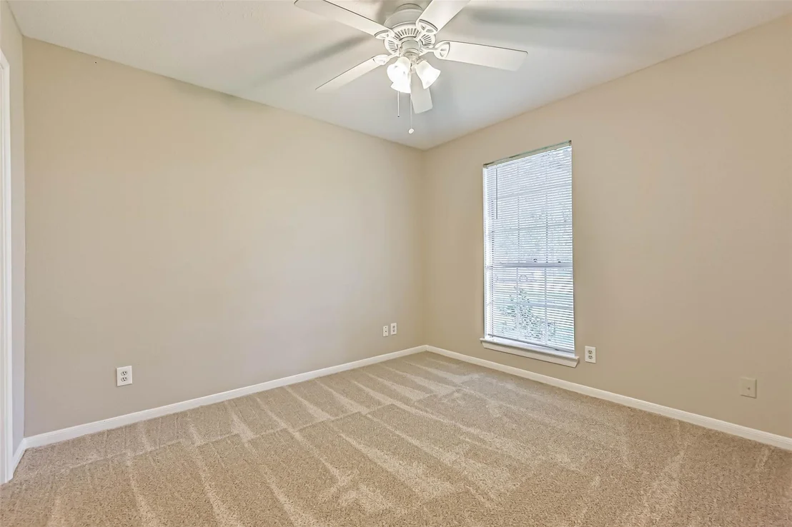 Photo of 1504 Windsor Drive