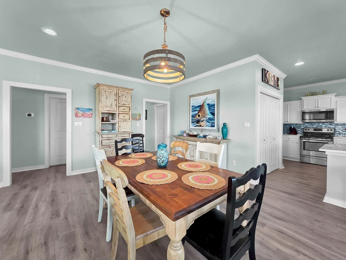 Photo of 962 Surfside Drive