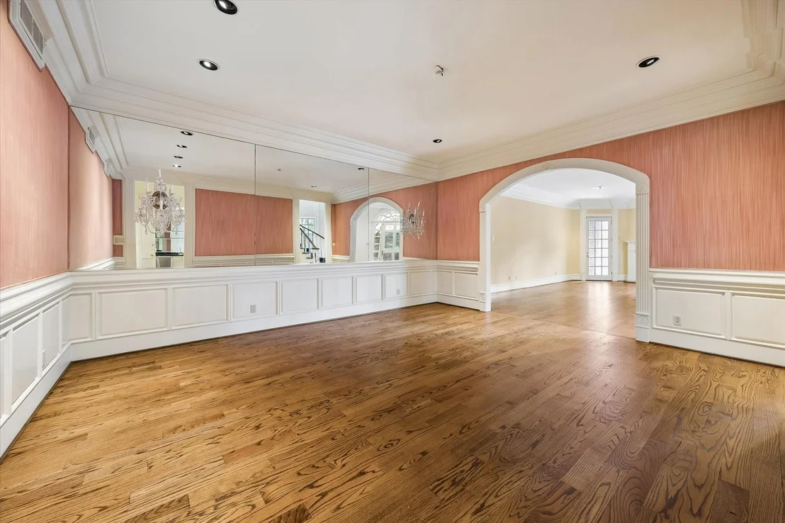 Photo of 1 Pine Briar Circle