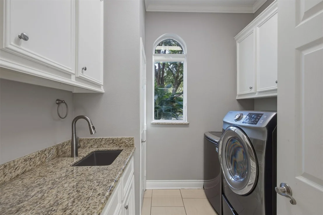 Photo of 16111 Wimbledon Forest Drive