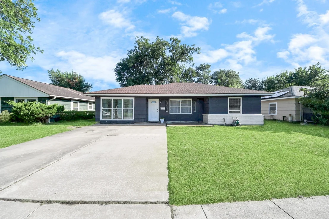 Photo of 805 Armor Avenue