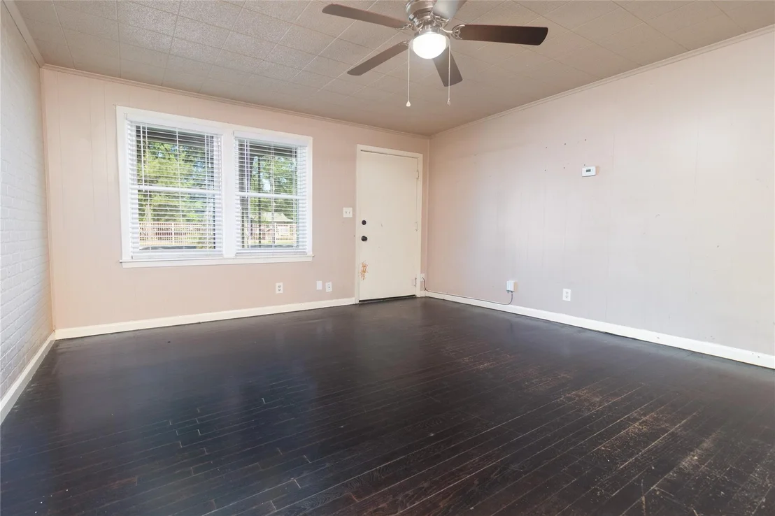 Photo of 4425 Harding Drive