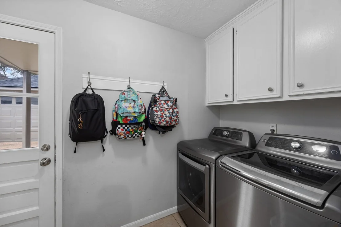 Photo of 9123 Herts Road