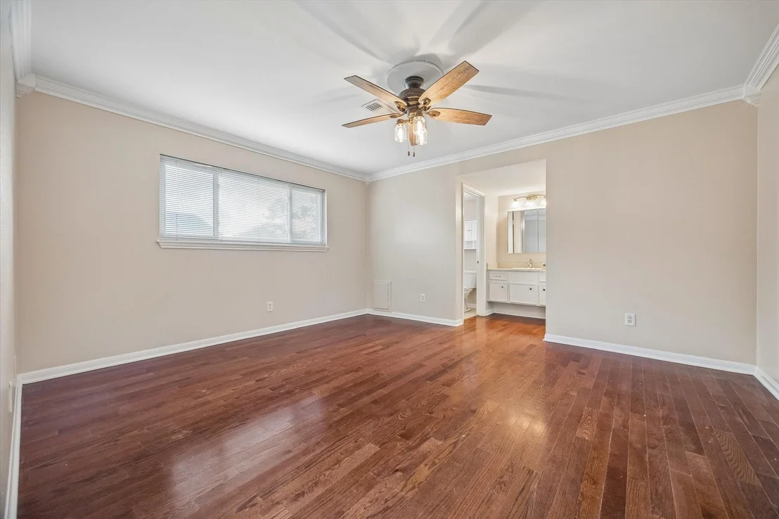 Photo of 6026 Golden Forest Drive
