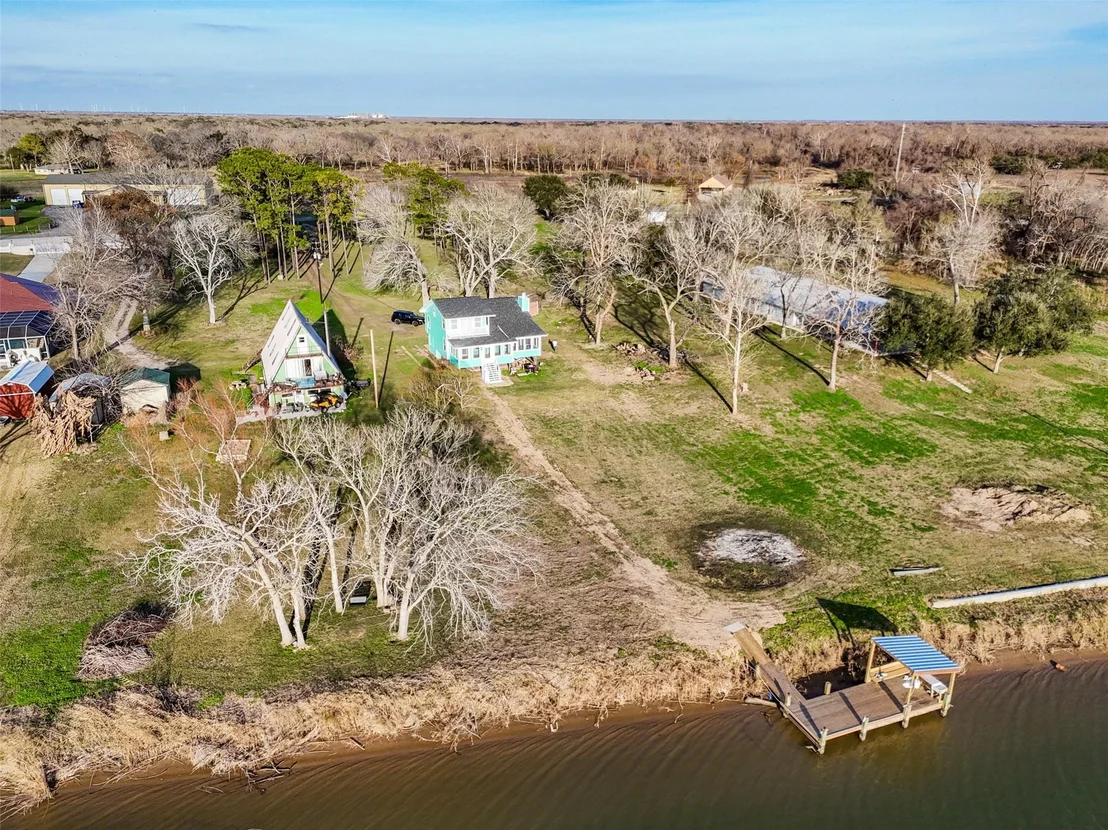 Photo of 414 County Road 243
