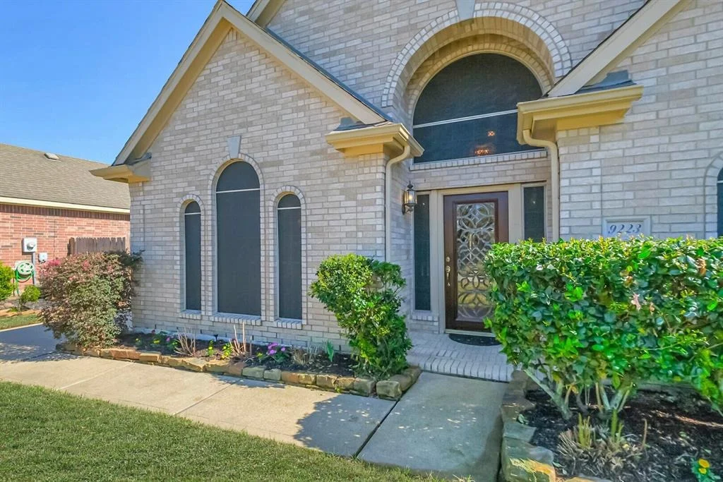 Photo of 9223 Memorial Hills Drive