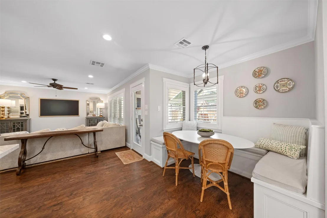 Photo of 14231 Carolcrest Drive