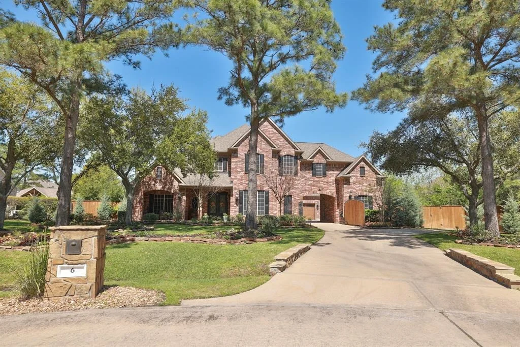 Photo of 6 White Meadow Court