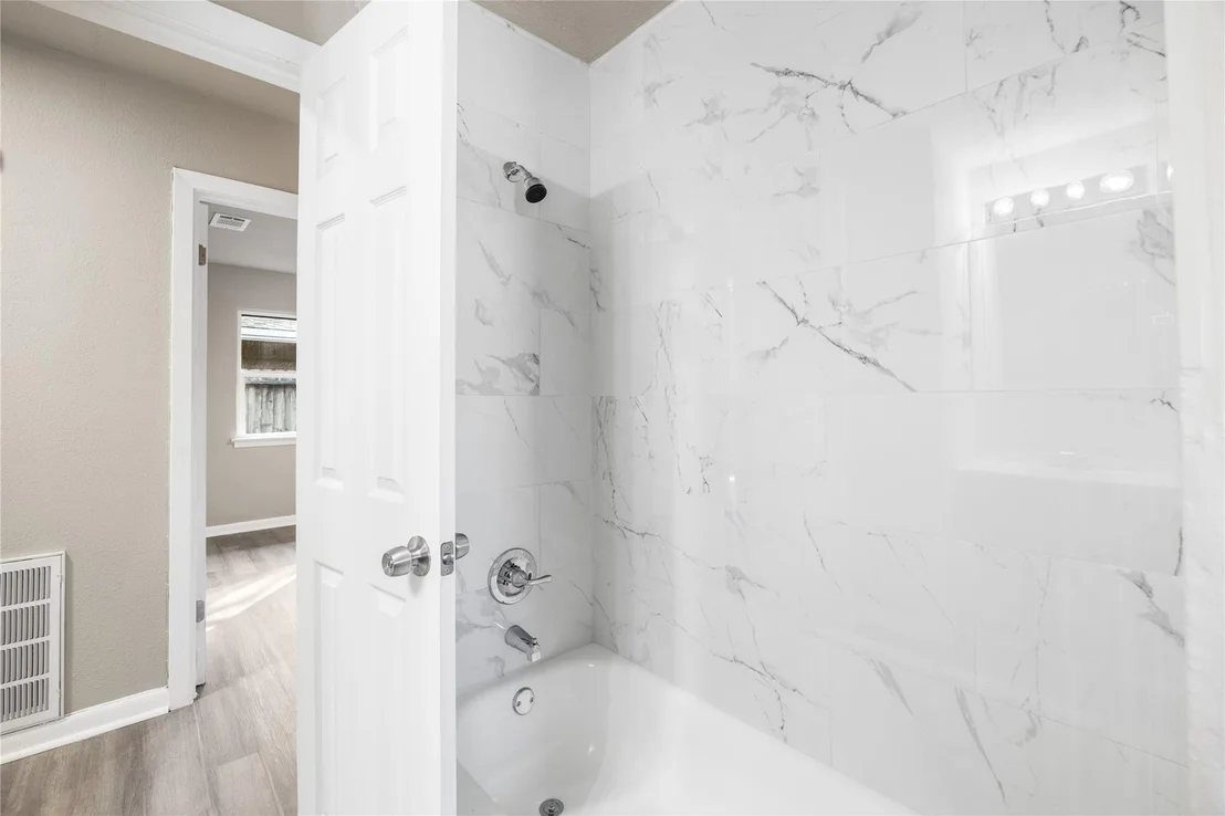 Photo of 11106 Huggins Drive