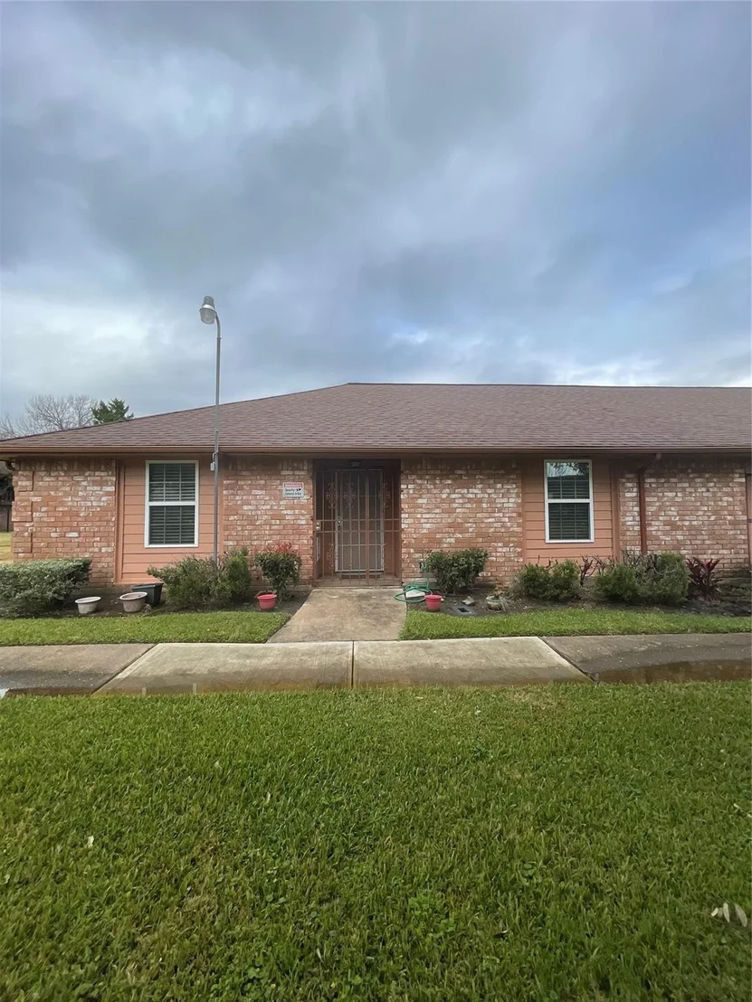 Photo of 12133 Sharpview Drive