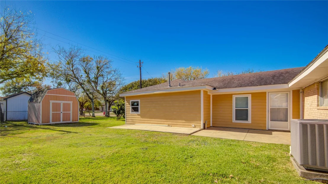 Photo of 1801 Acacia Circle