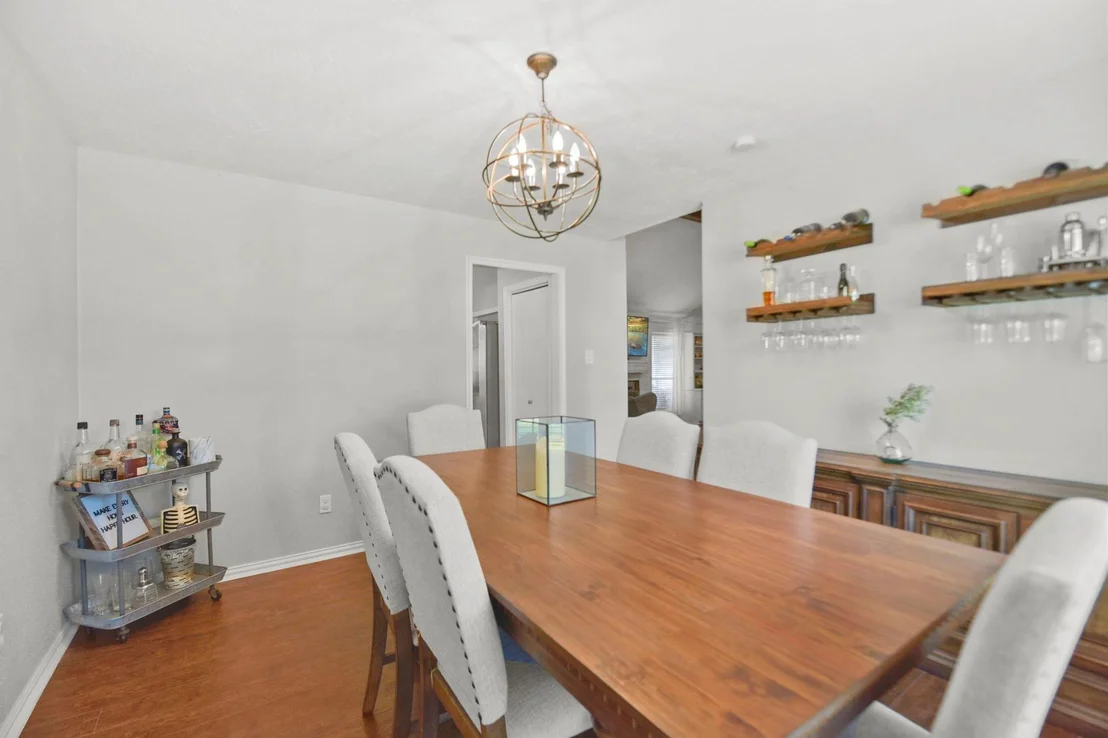 Photo of 1319 Crossfield Drive