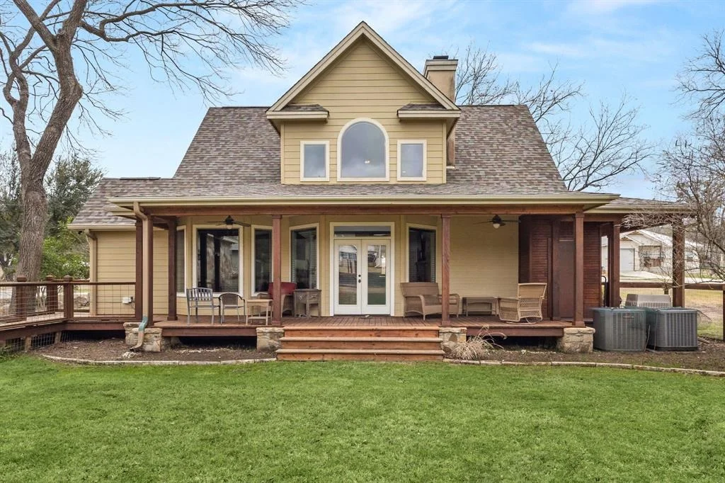 Photo of 618 Chestnut Falls