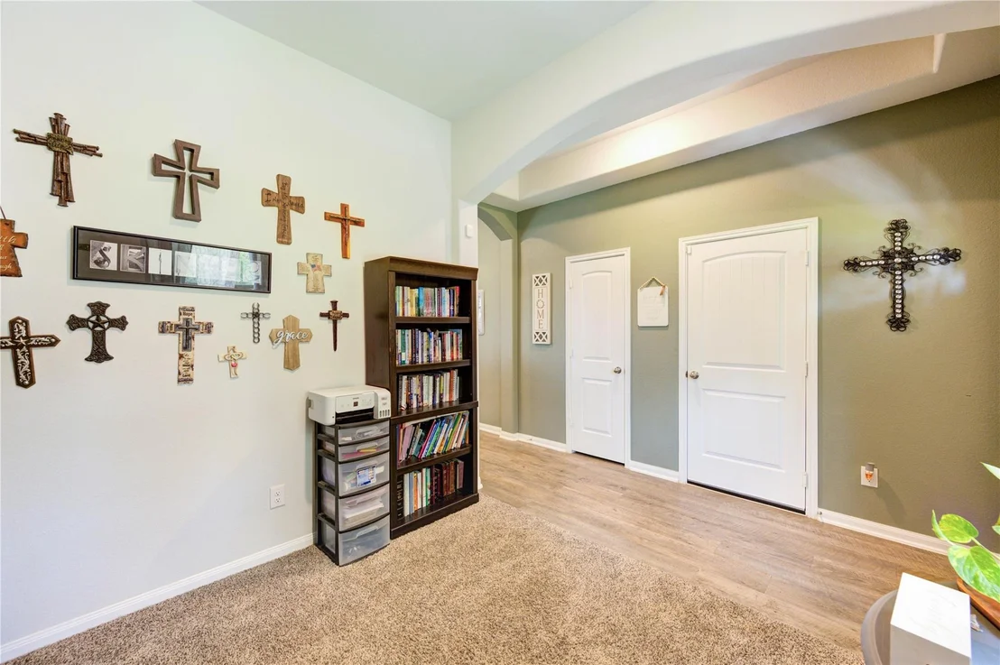 Photo of 742 Brown Road