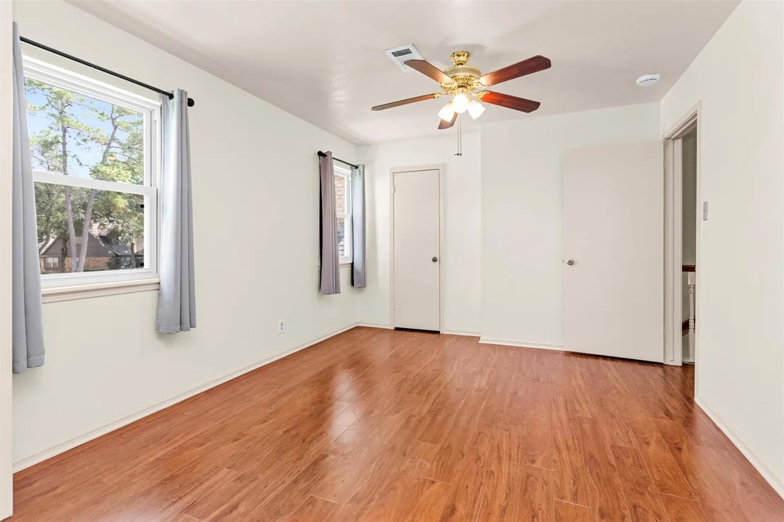 Photo of 8231 Glencliffe Lane