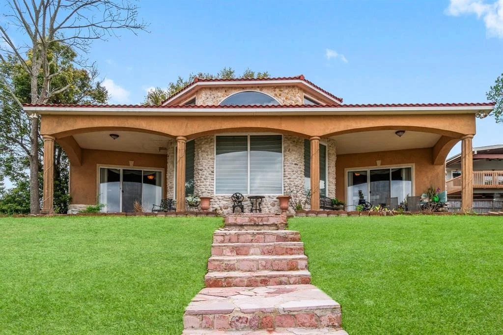 Photo of 55 Lakeway Drive