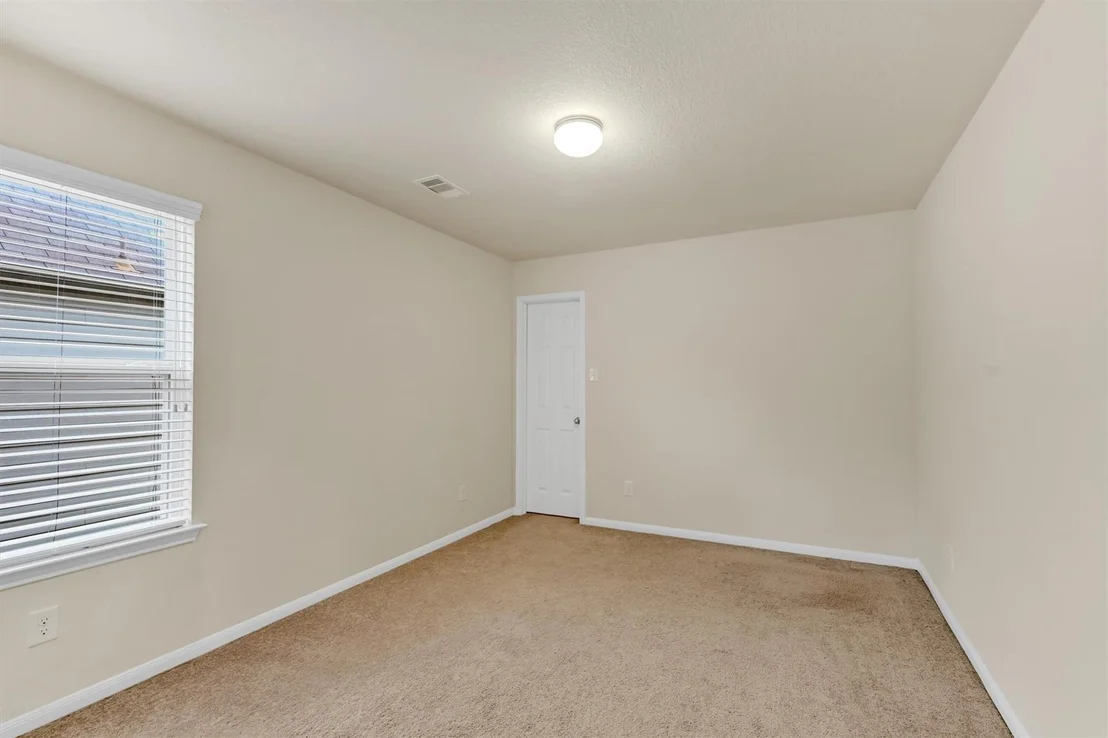 Photo of 10615 Chestnut Pathway