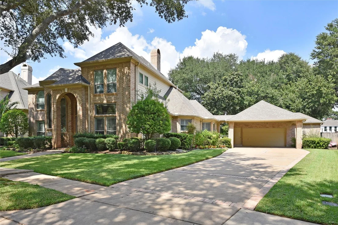 Photo of 3315 Meadowside Drive