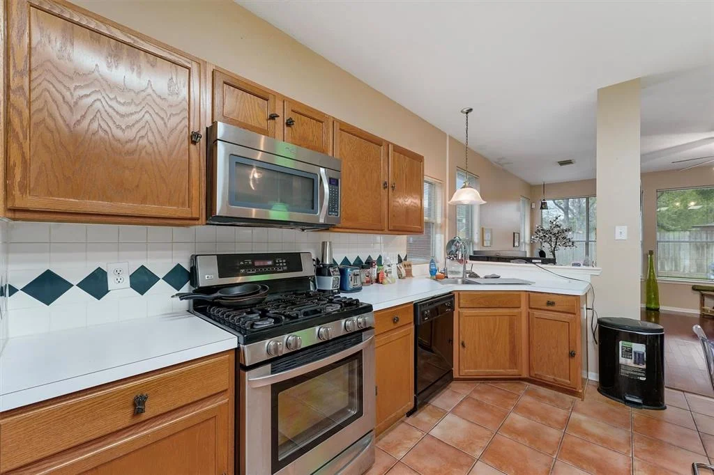 Photo of 9911 Goldenglade Drive