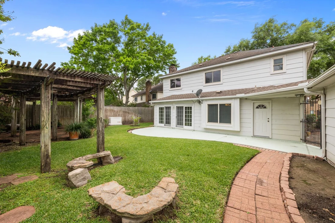Photo of 4007 Valley Estates Drive
